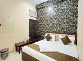 The Aryakulam Heaven Near Ayodhya Dham, self catering accommodation in Ayodhya