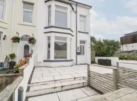 76A Mackworth Road
