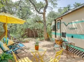 6 Mi to Wimberley Square Happy Days Cruiser