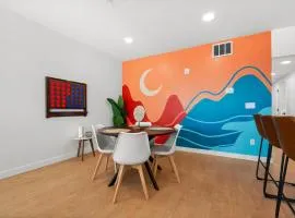 SLC Townhome 2BR Mountain Views Garage