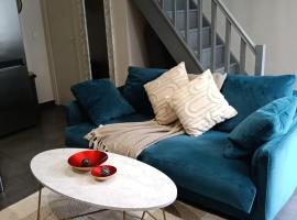 Fabulous Apartment AC Lovely Terrace 10 min Paris, hotel a Vitry-sur-Seine