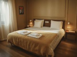 Fly House Faro, homestay in Faro
