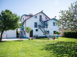 Casa Lebăda, alquiler vacacional en la playa en Jurilovca