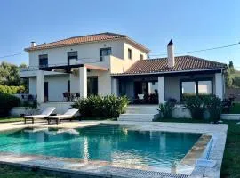 V Mira Luxury Villa