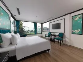 Azen Lakeside Hotel & Travel