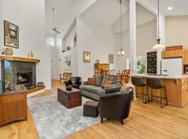 20 min to Mt Bachelor Widgi Creek