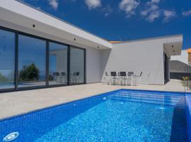 Villa Elite, Hotel in Bicas