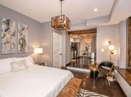 Luxury Mt Adams Retreat Apt 1
