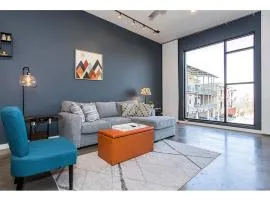 Convenient Condo Near Zilker & Barton Springs