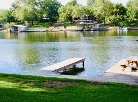 Pet Friendly Retreat on Lake LBJ