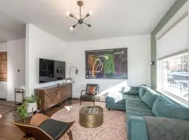 Northside Nook Home for 6