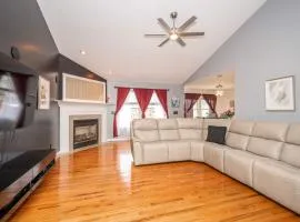 Big Sky Retreat - Home for 10