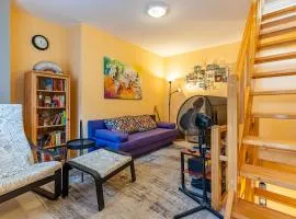 Good vibes house