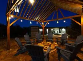 Creator Cabin - Retreat for 8
