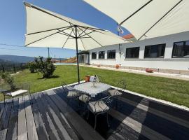 Escola Da Mestra Da Portela Sampriz, hotel v destinaci Ponte da Barca