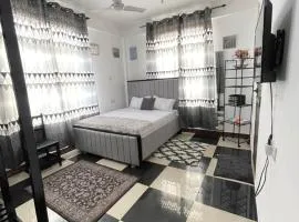 Studio apartment Mwenge