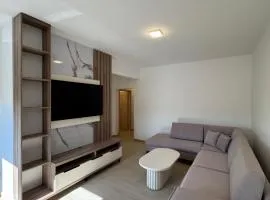 Aron Apartment