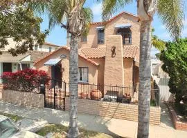 La Brisa - One Block from the Beach