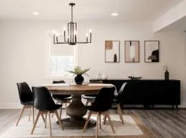 Modern 5 BDR Retreat - Game Room Fire Pit Creek