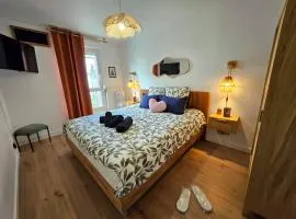 Gîte Forestier - T2 Cosy avec Terrasse & Parking privatif -Centre ville