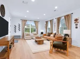 Chic Modern Farm Haus - Minutes to Everything