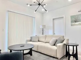 Spacious 2B2B Condo in ATL Free Street Parking 525Pkwy220
