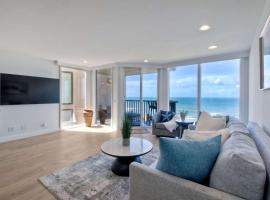 Solana Sunset - Stunning Beachside Retreat for 4, hotel in Solana Beach