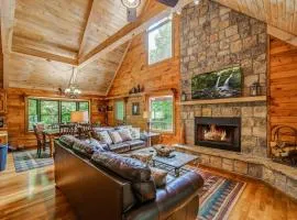 Minutes from downtown Blue Ridge Hot Tub & Game Room