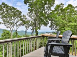 New in Big Canoe- Golf Lake & Mountain Views, hotel di Marblehill