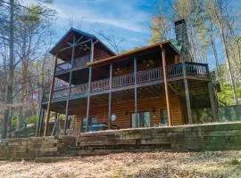 New Riverfront Retreat - Sleeps 12 Ellijay