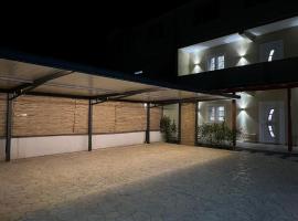 Lidova Apartments, hotel in Hamallaj