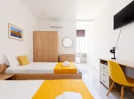 F8-4 Sliema ensuite bedroom