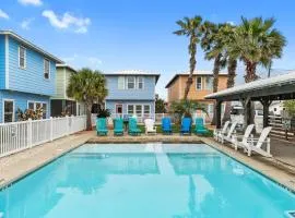 Prime Location 5 Bedrooms - Pool Sleeps 12