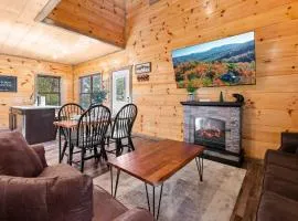Modern Cabin with Pool Hot Tub Games & More