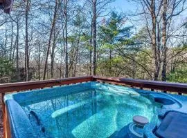 Peaceful 2BR in Mountains with Private Hot Tub