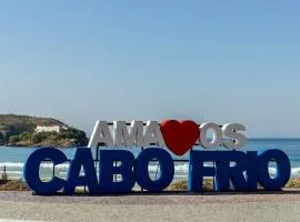 100 m da Praia do Forte com AR e Wi Fi