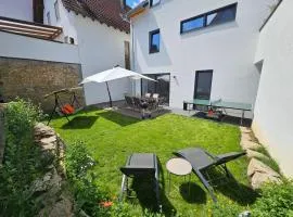 Hygge Home - mit Garten und Stellplatz für Feriengäste-, Monteure / Netflix / 10 min. zur Sinsheim Therme und zur Autobahn