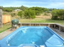 Sibley - Beautiful Ocean Views & Hot Tub