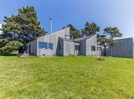 Grateful Getaway with Fireplace and Scenic Views