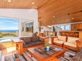 Ocean Retreat - BBQ Hot Tub & Ocean Views