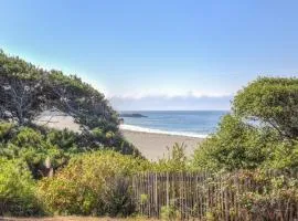 Ocean Bungalow - Tesla EV Station & Near Trails