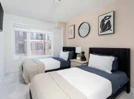 Family Townhouse in Erin Mills