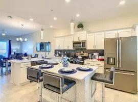 Lakeview Themed 2BR Condo near Disney