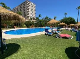 Benalmadena Suite Vistas panorámicas, 2 piscinas, Area infantil, Bar, Jardines y Tenis