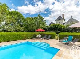 Chambres d'hôtes élégantes à La Ménitré avec piscine chauffée et wifi - FR-1-622-115