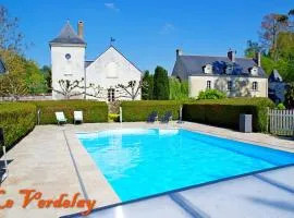 Chambres d'hôtes élégantes proche Loire avec parc et piscine - FR-1-622-114