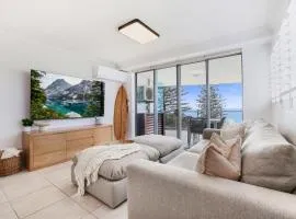 Dwell 23, Oceanfront Apartment