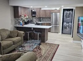 Cozy 1 and 2 Bedroom Guesthouse South West Airdrie