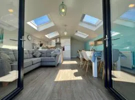 Lighthouse View 3 - Coastal Luxury on Quiet Holiday Park