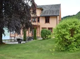 Døsen Gård